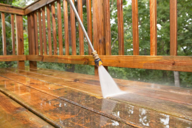 Best Deck Pressure Washing  in Centreville, MS
