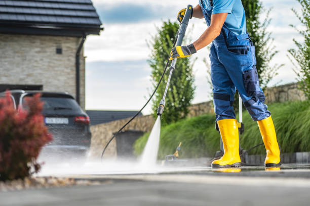 Best Garage Pressure Washing  in Centreville, MS